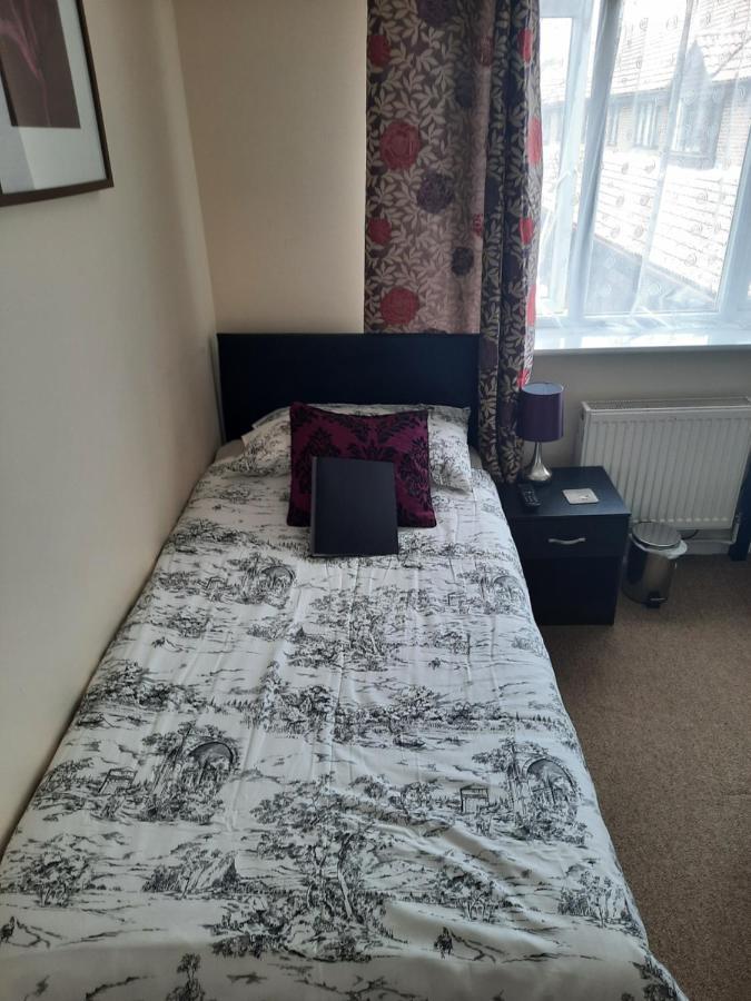 The Roebuck Inn Southampton Extérieur photo